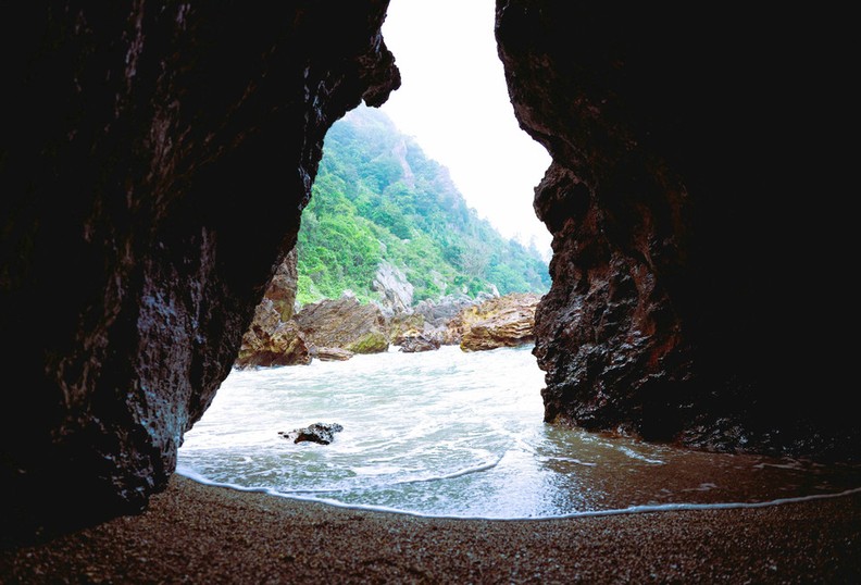 大自然鬼斧神工,造就了这里独特的美景。(图片来源:越通社) 大自然鬼斧神工,造就了这里独特的美景。(图片来源:越通社)